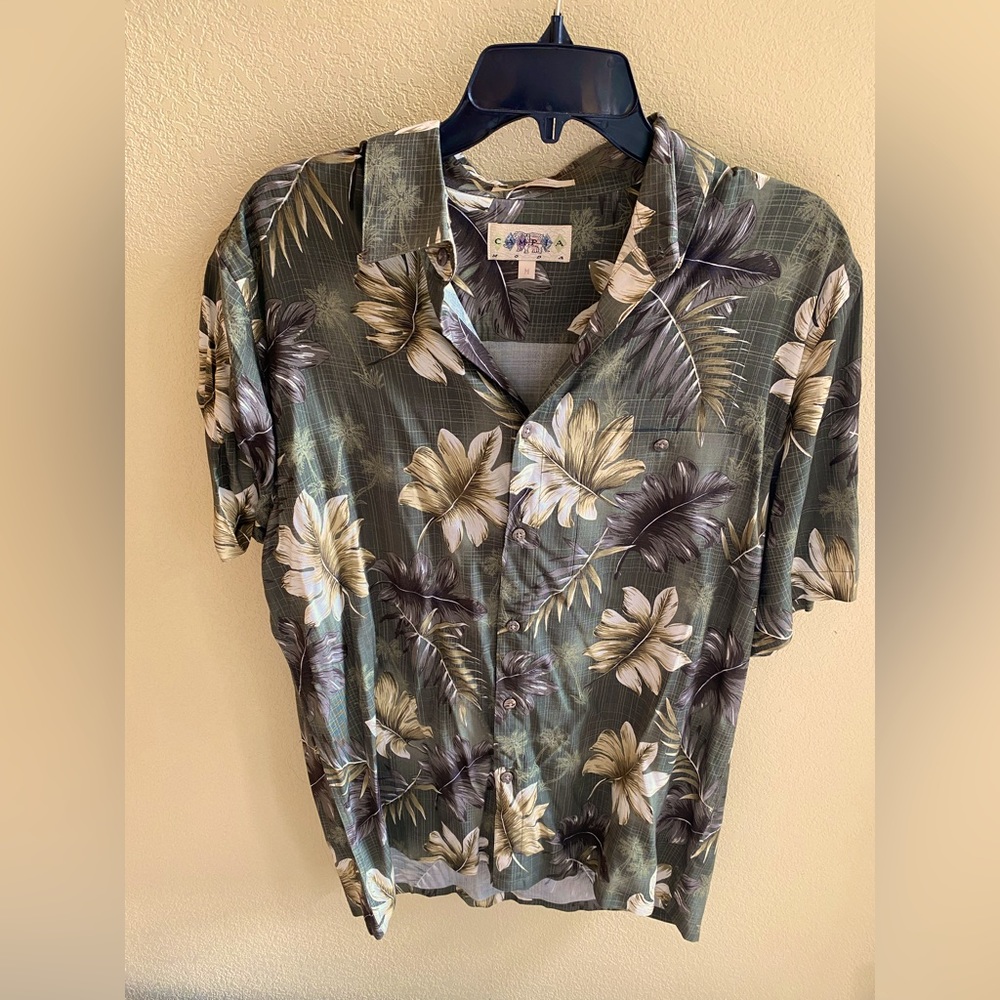 Cute Hawaiian shirt. Muted green floral. Super soft, like new.